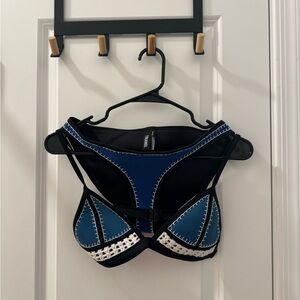 Like new Triangle swim suit set